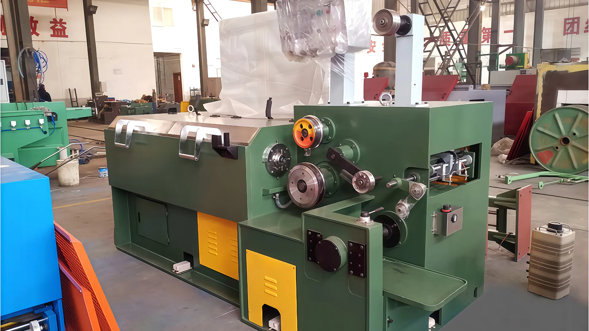 Ứng dụng thực tế của máy kéo dây thép cacbon cao trong dây chuyền sản xuất