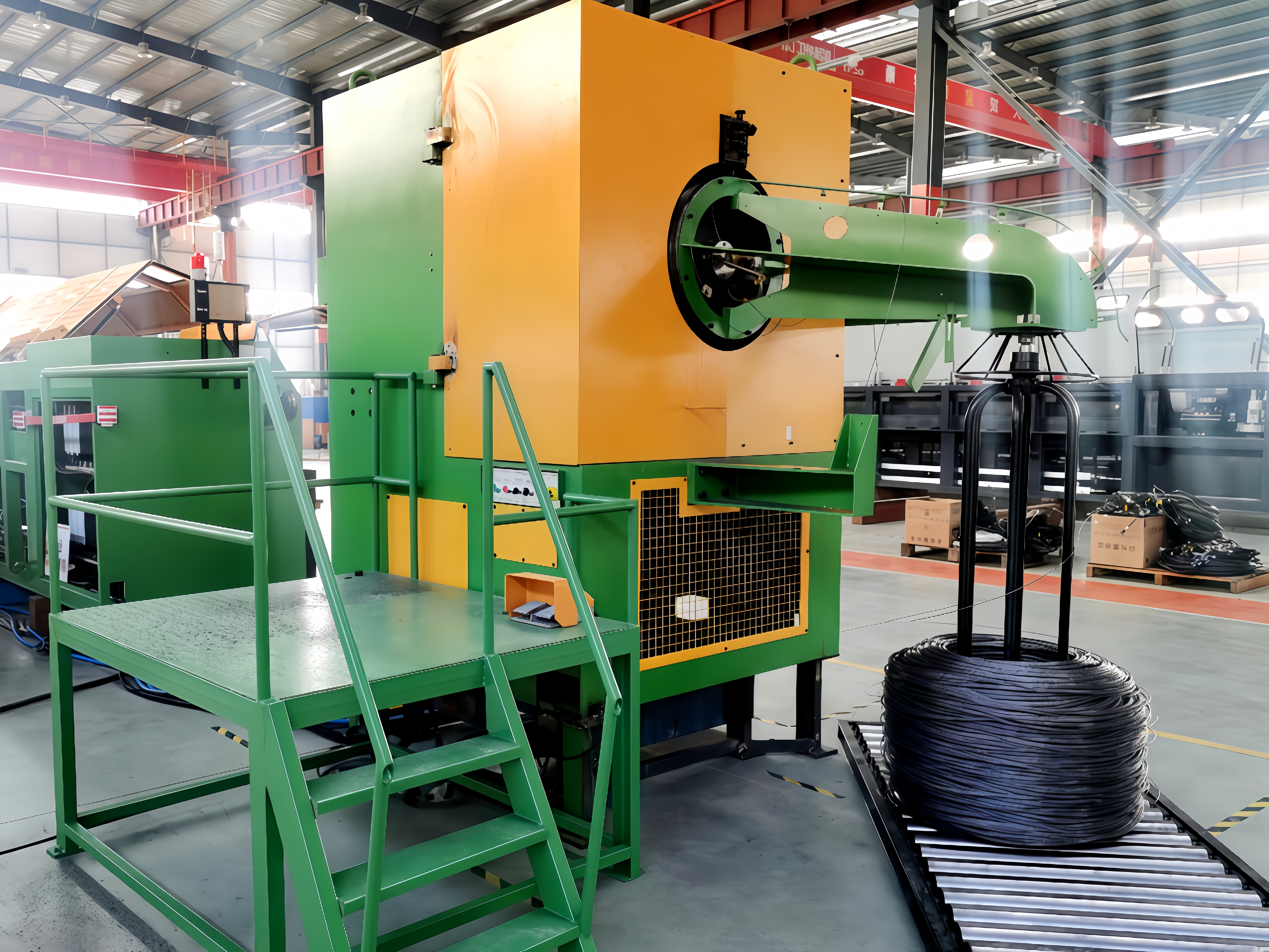 Làm thế nào để máy vẽ dây đảo ngược đảm bảo độ chính xác trong hoàn thiện dây và chất lượng bề mặt sau khi vẽ?